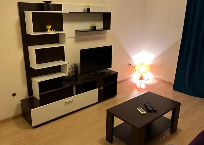 Clarissa Apartment City Kvart